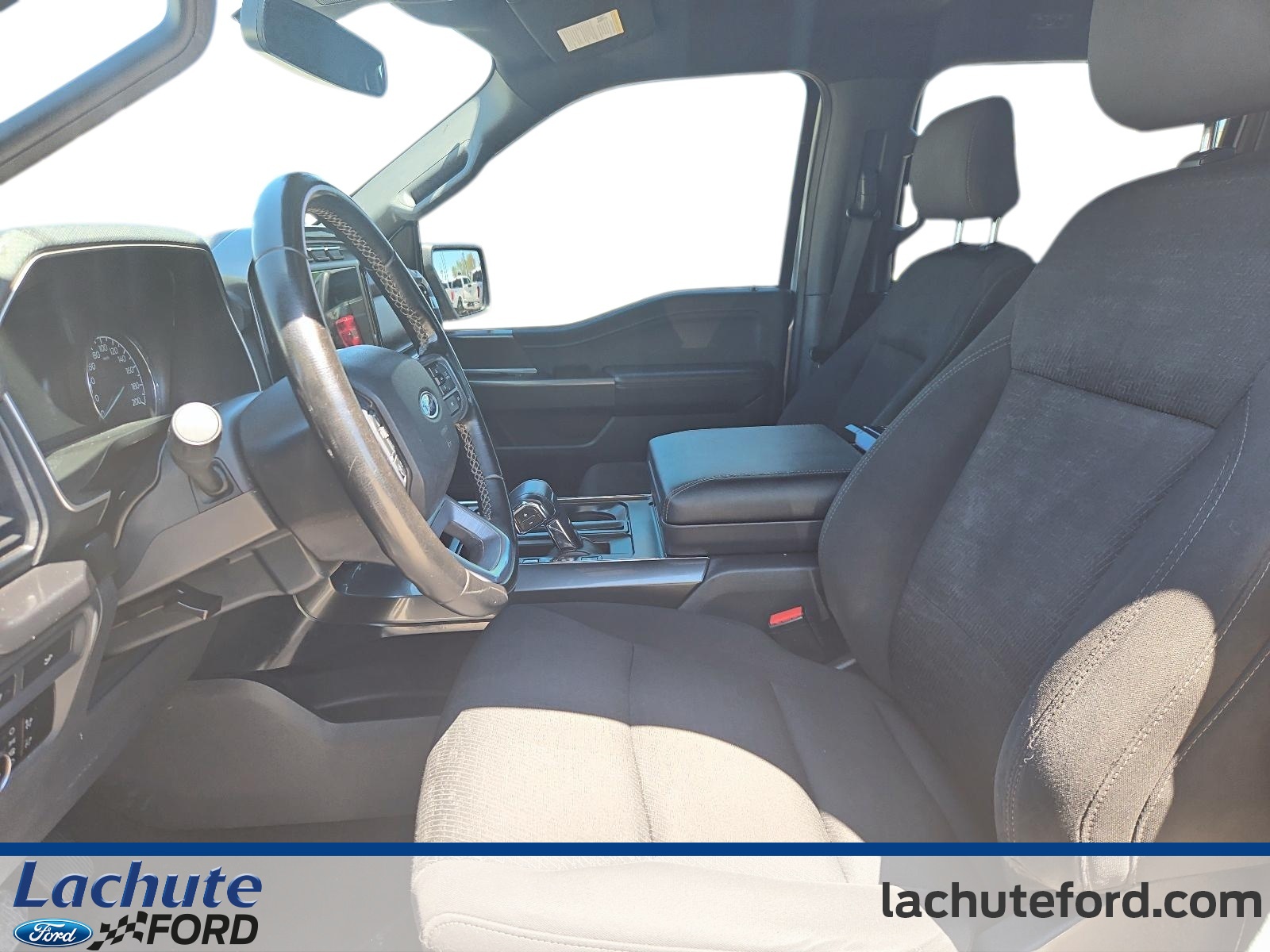 2023 Ford F-150 - Image 10