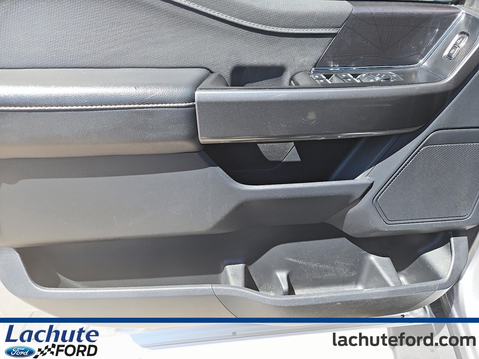 2023 Ford F-150 - Image 12