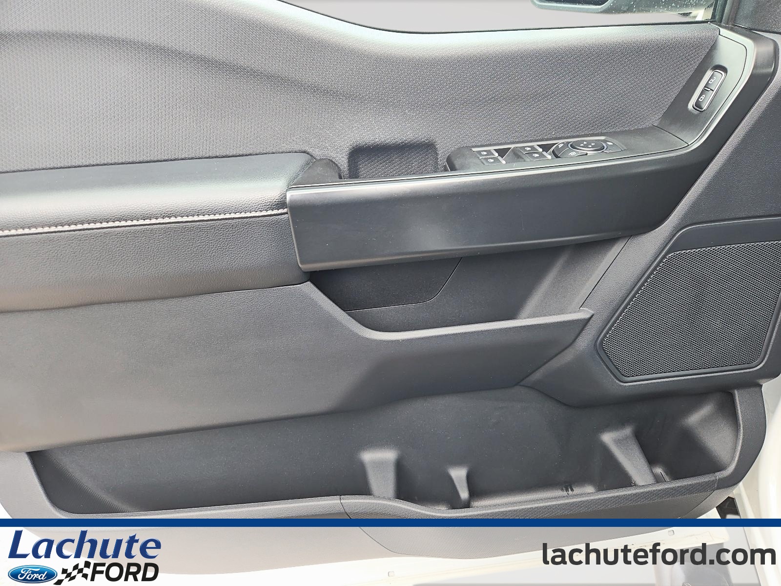 2024 Ford F-150 - Image 12