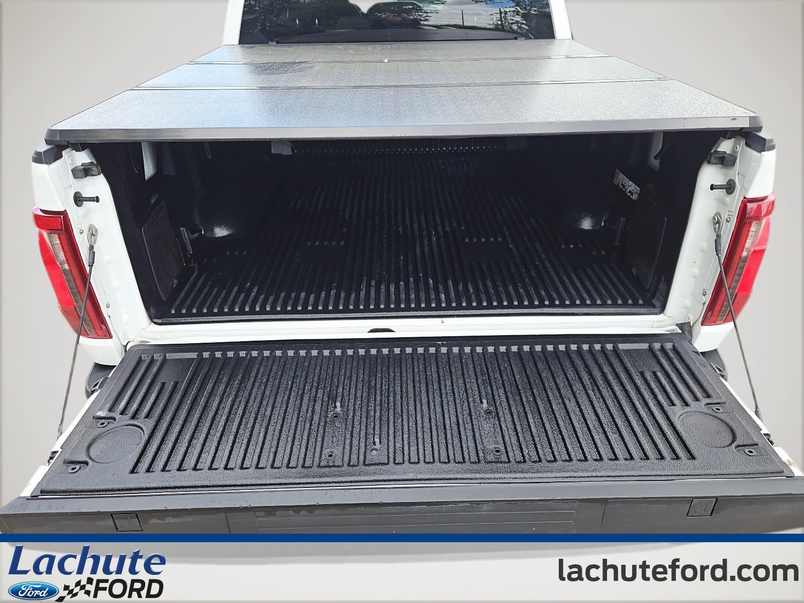 2024 Ford F-150 - Image 18