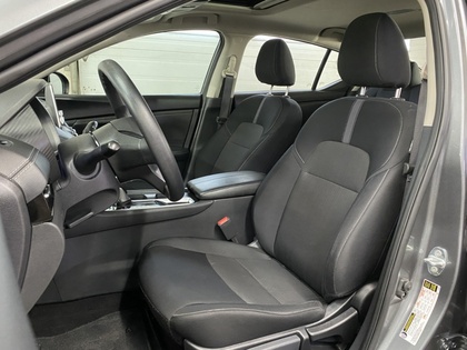 2024 Nissan Sentra - Image 16