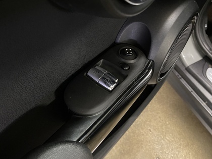 2022 MINI 3 portes - Image 28
