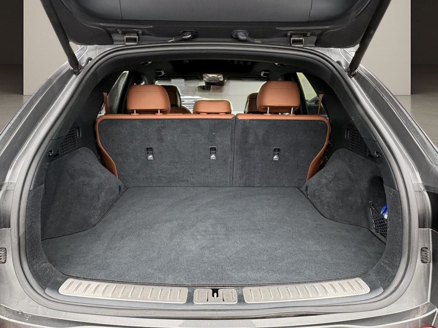 2022 Genesis GV70 - Image 7