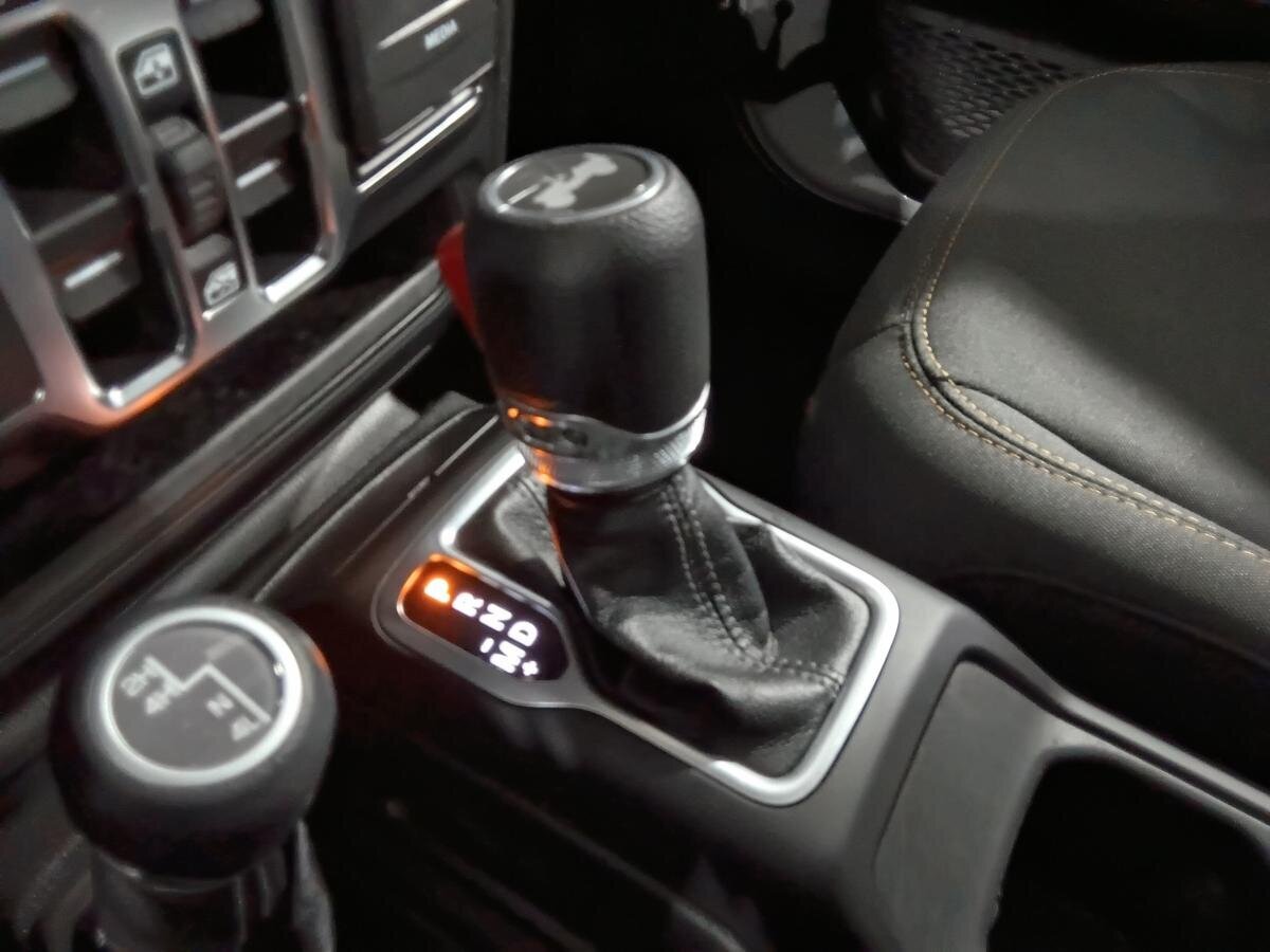 2025 Jeep Wrangler 4 Door - Image 21