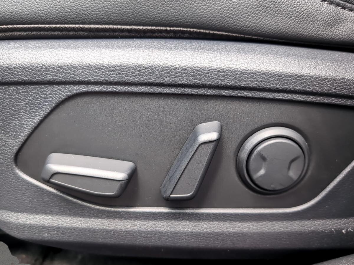 2023 Kia Sportage PHEV - Image 22