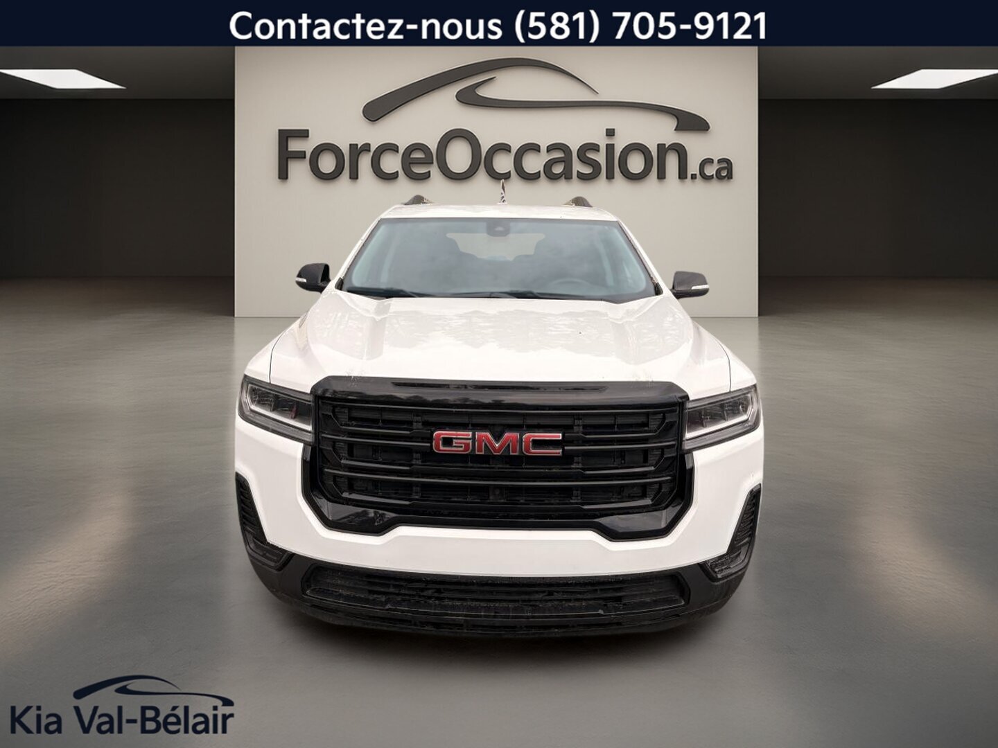 2023 GMC Acadia - Image 2