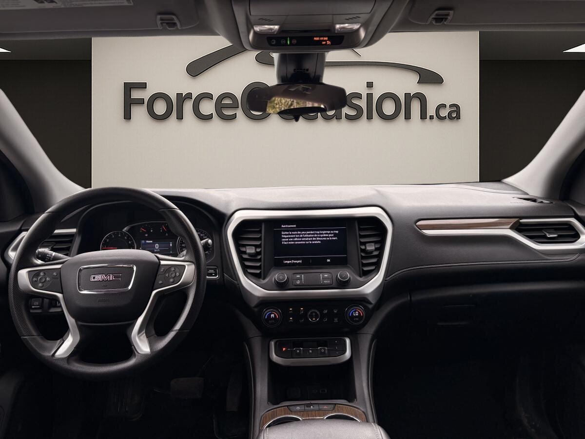 2023 GMC Acadia - Image 6