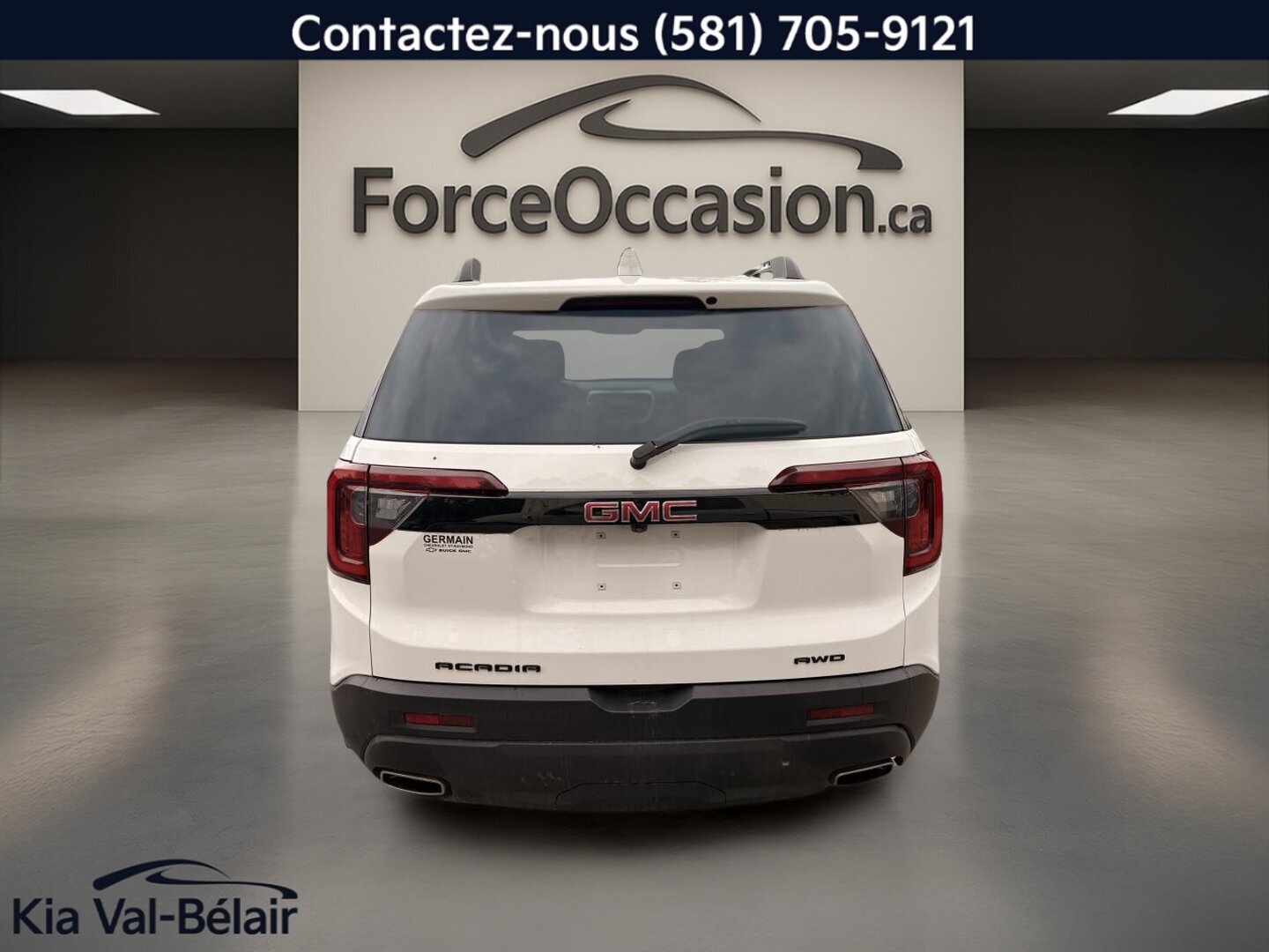 2023 GMC Acadia - Image 11