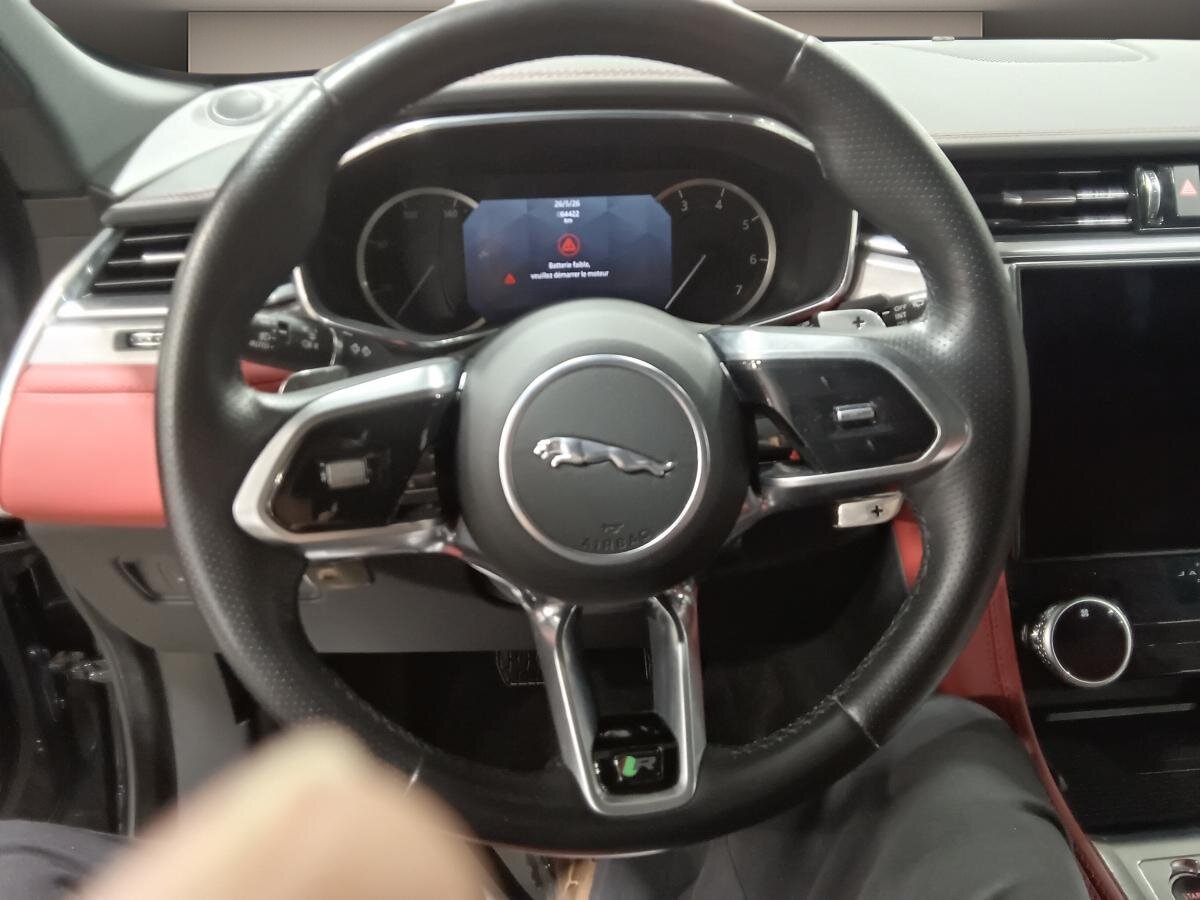 2023 Jaguar F-PACE - Image 14