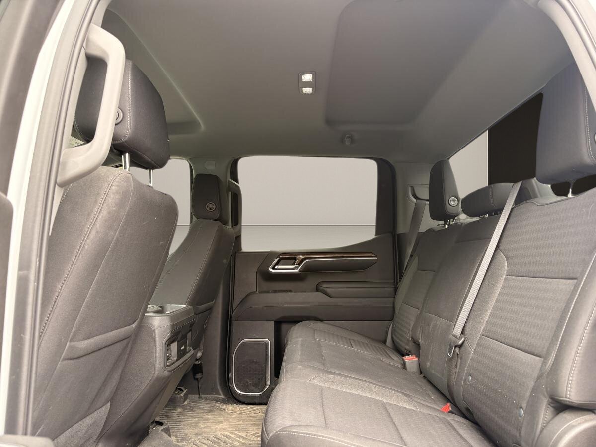 2022 Chevrolet Silverado 1500 - Image 7