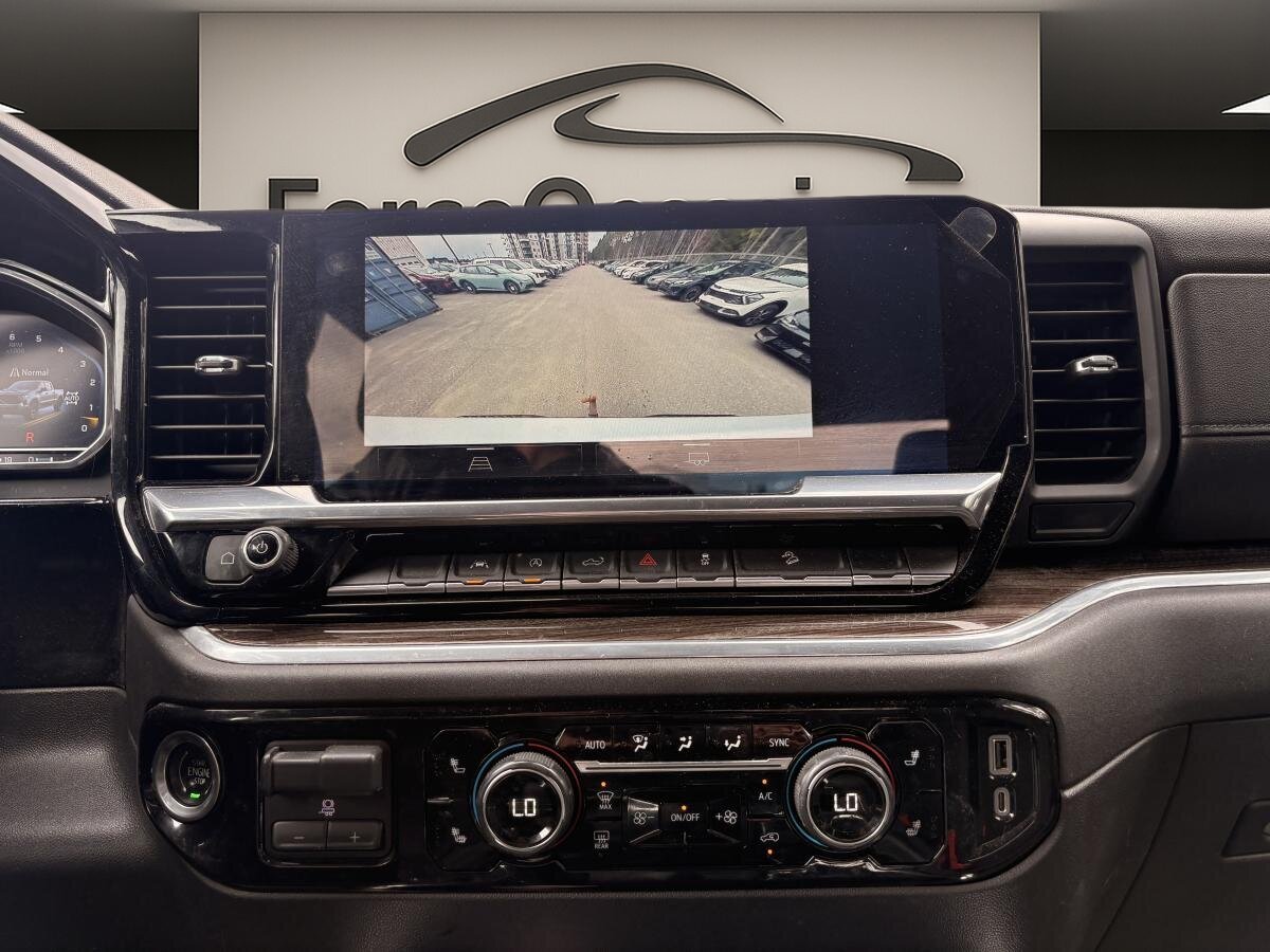 2022 Chevrolet Silverado 1500 - Image 17