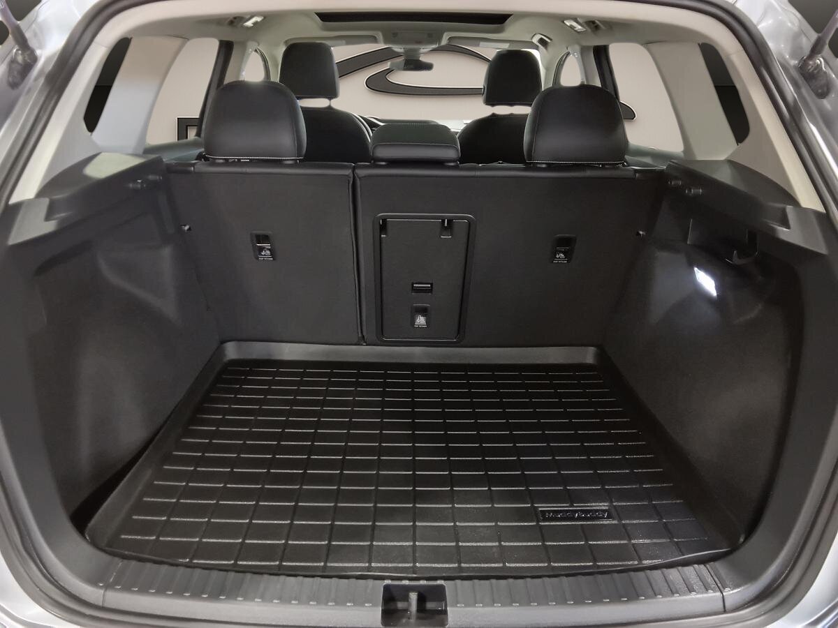 2024 Volkswagen Taos - Image 8