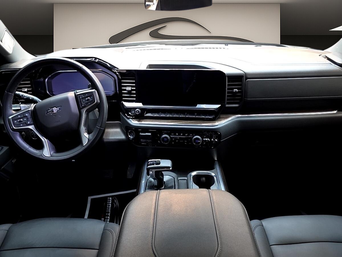 2023 Chevrolet Silverado 1500 - Image 4