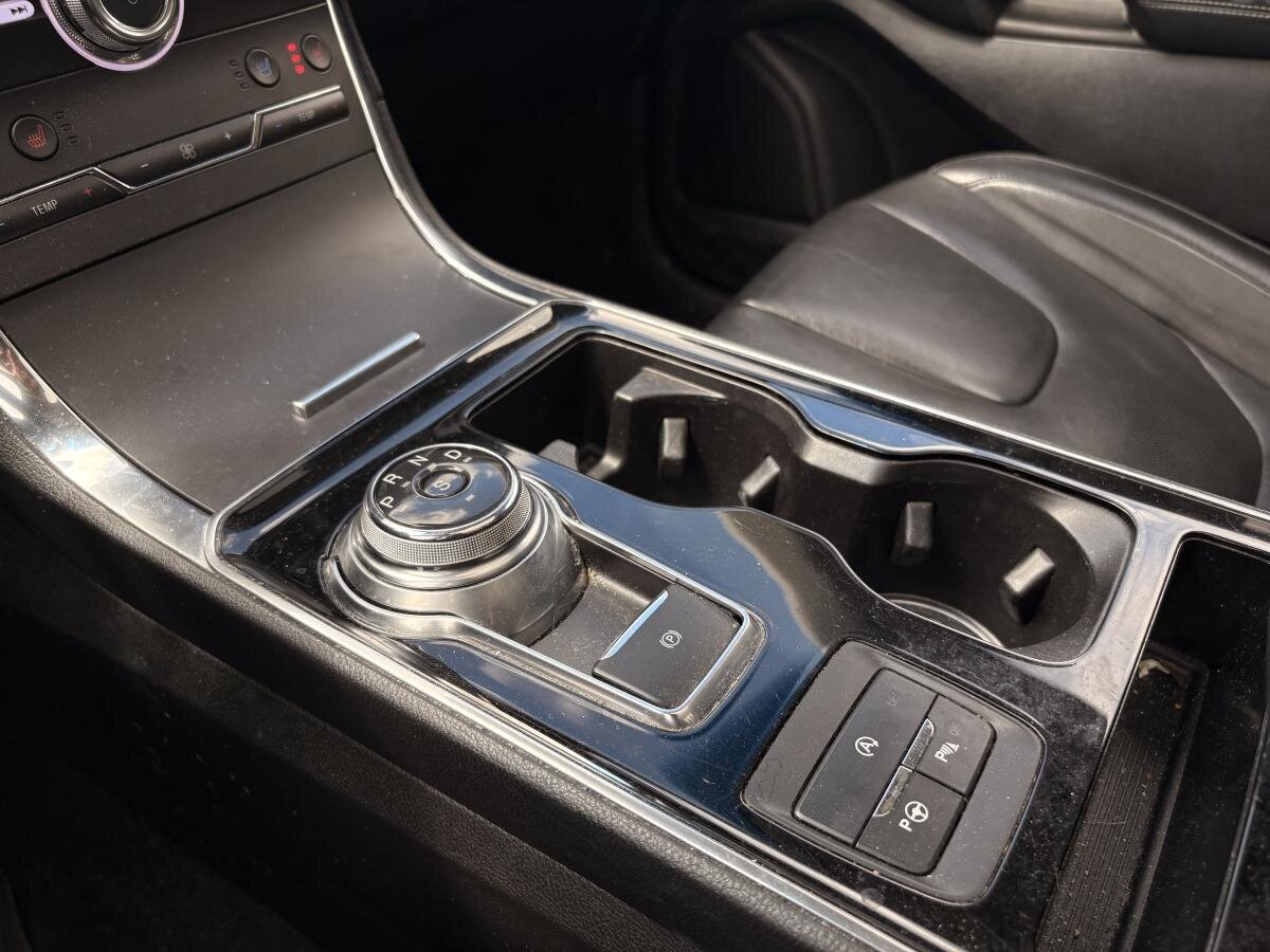 2020 Ford Edge - Image 17