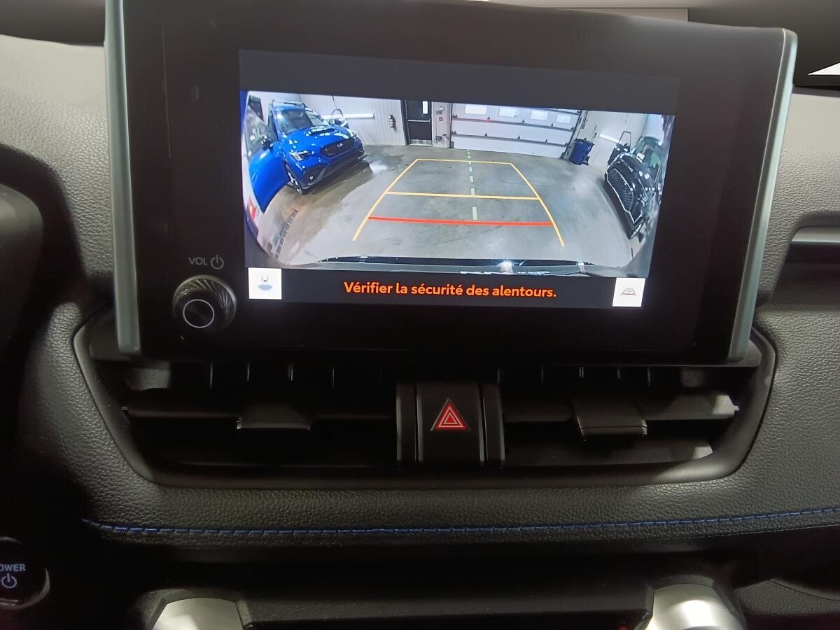 2023 Toyota RAV4 Hybrid - Image 18