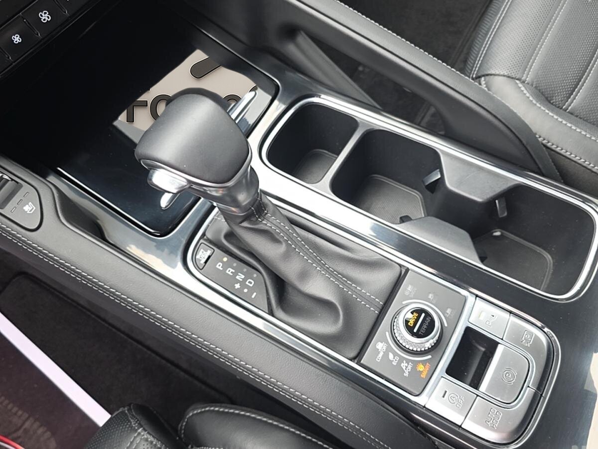 2023 Kia Telluride - Image 20