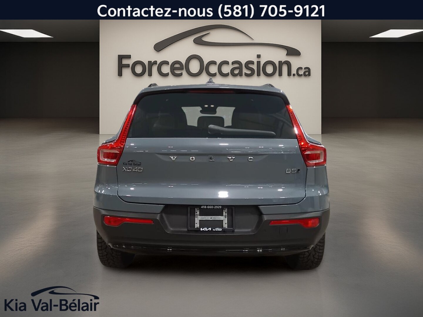 2023 Volvo XC40 - Image 7