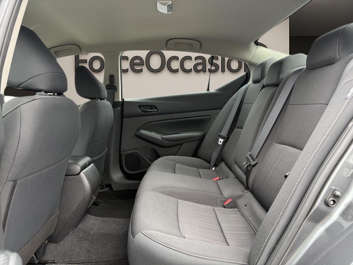2024 Nissan Altima - Image 6