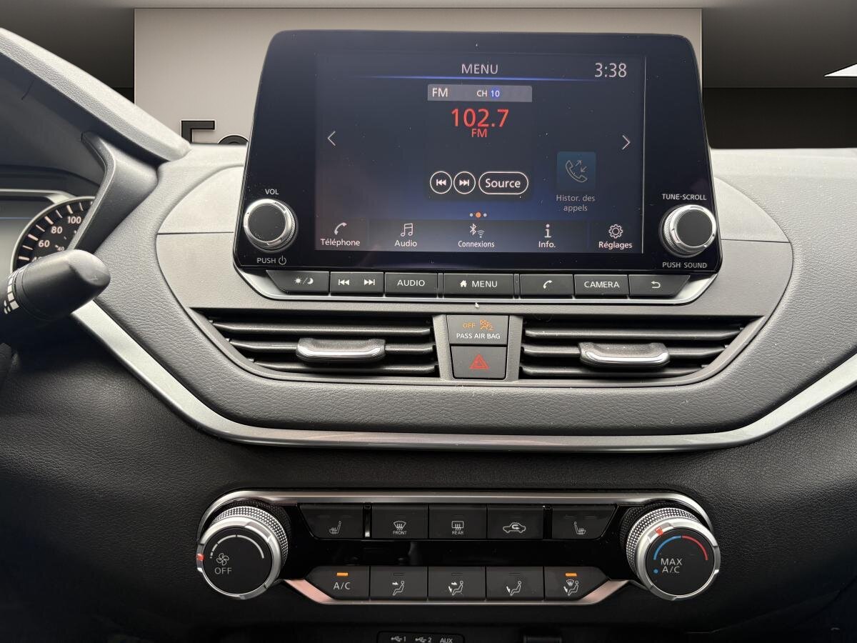 2024 Nissan Altima - Image 16