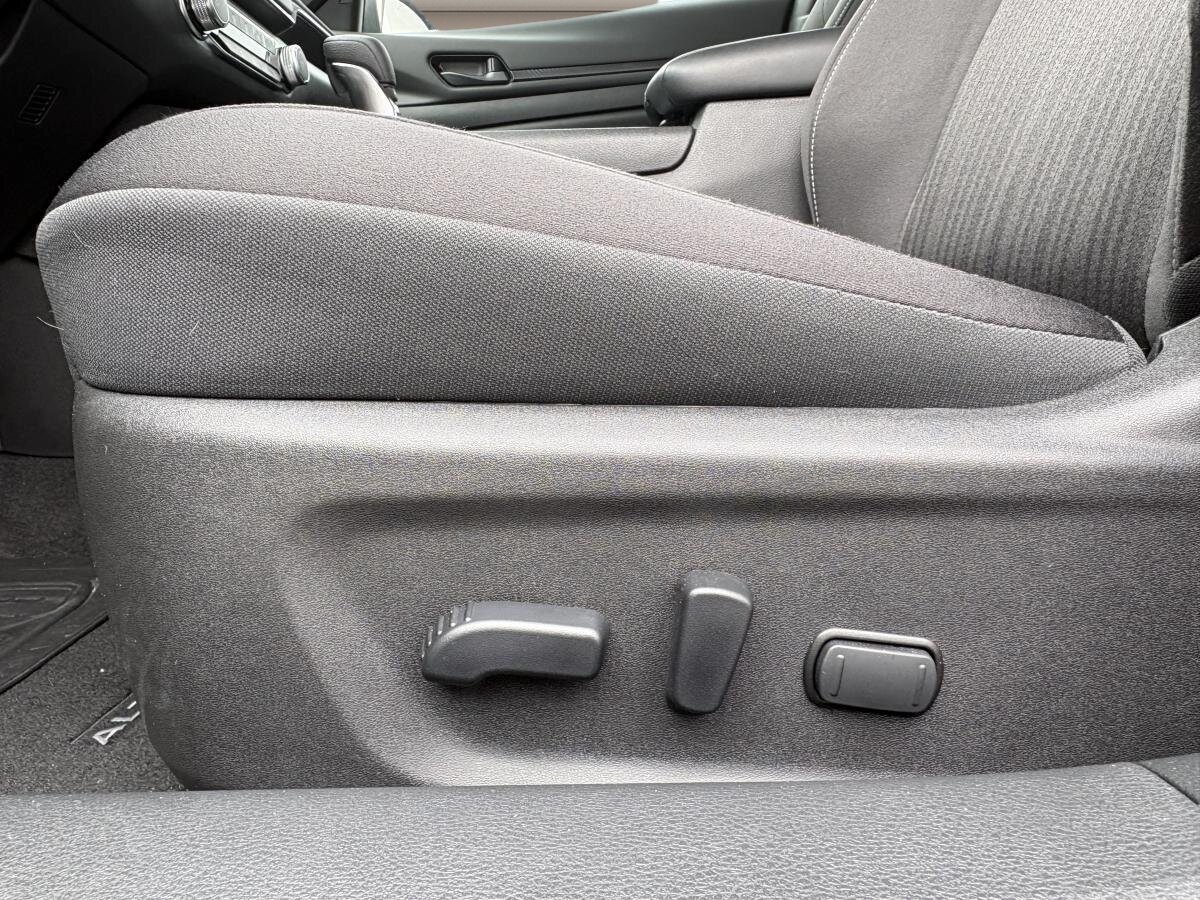 2024 Nissan Altima - Image 21