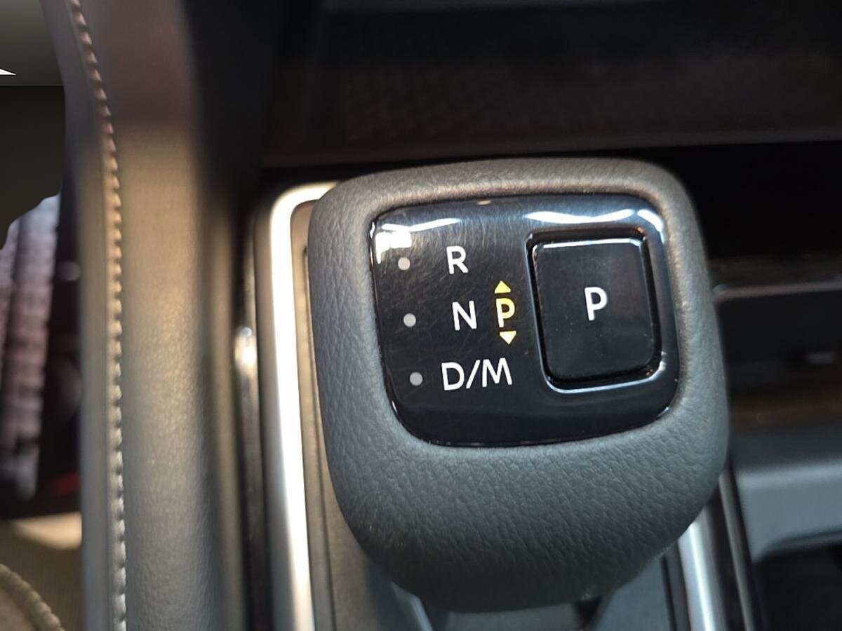 2024 Nissan Pathfinder - Image 25