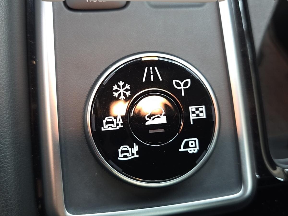 2024 Nissan Pathfinder - Image 26