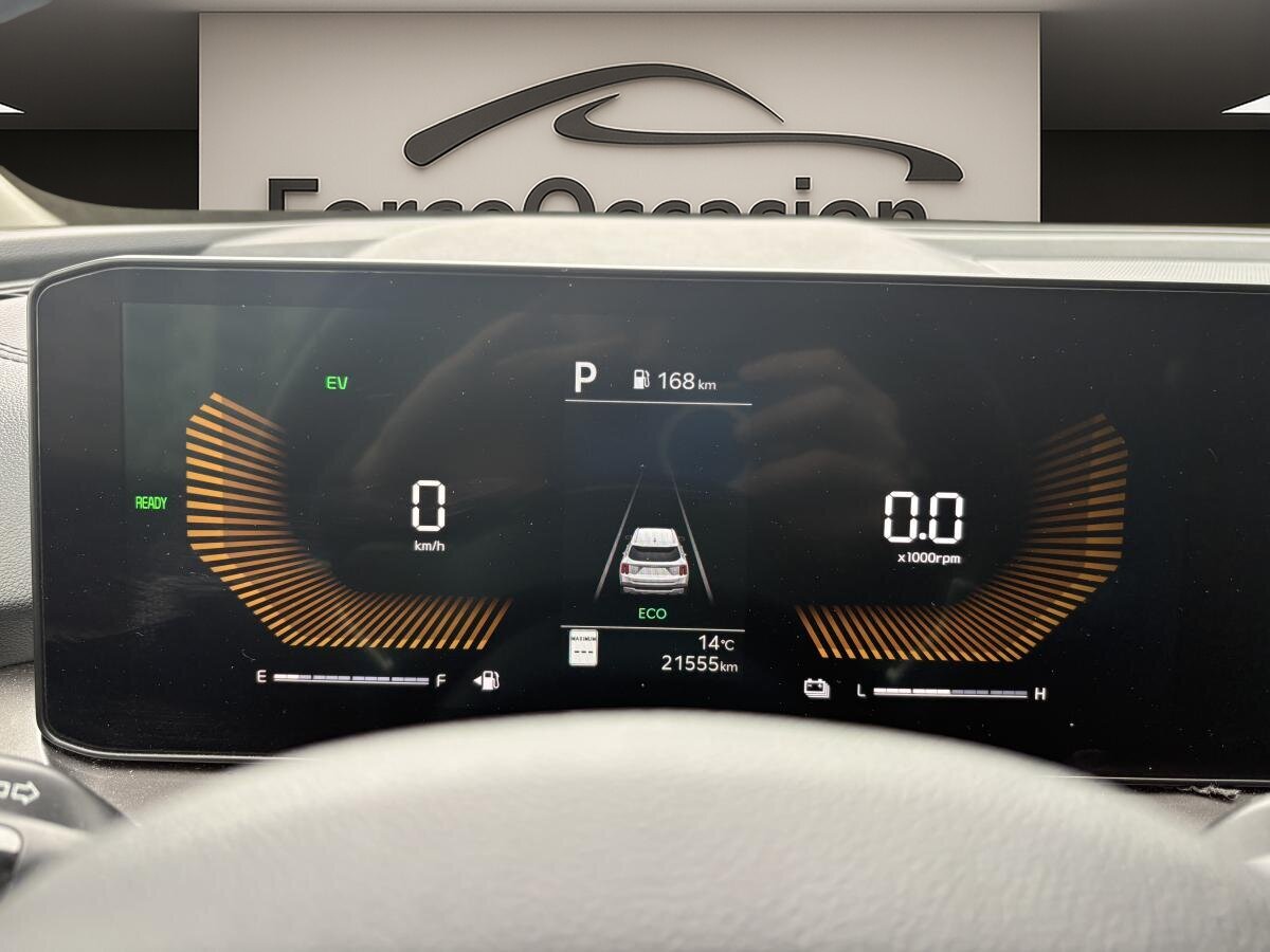 2025 Kia Sorento HEV - Image 13