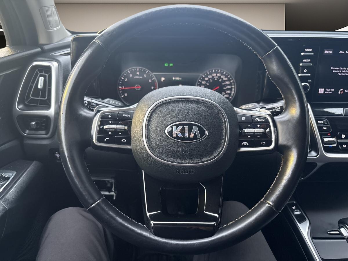 2021 Kia Sorento - Image 16