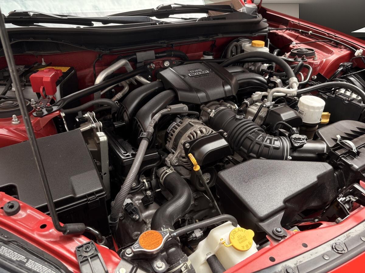 2023 Toyota GR86 - Image 10