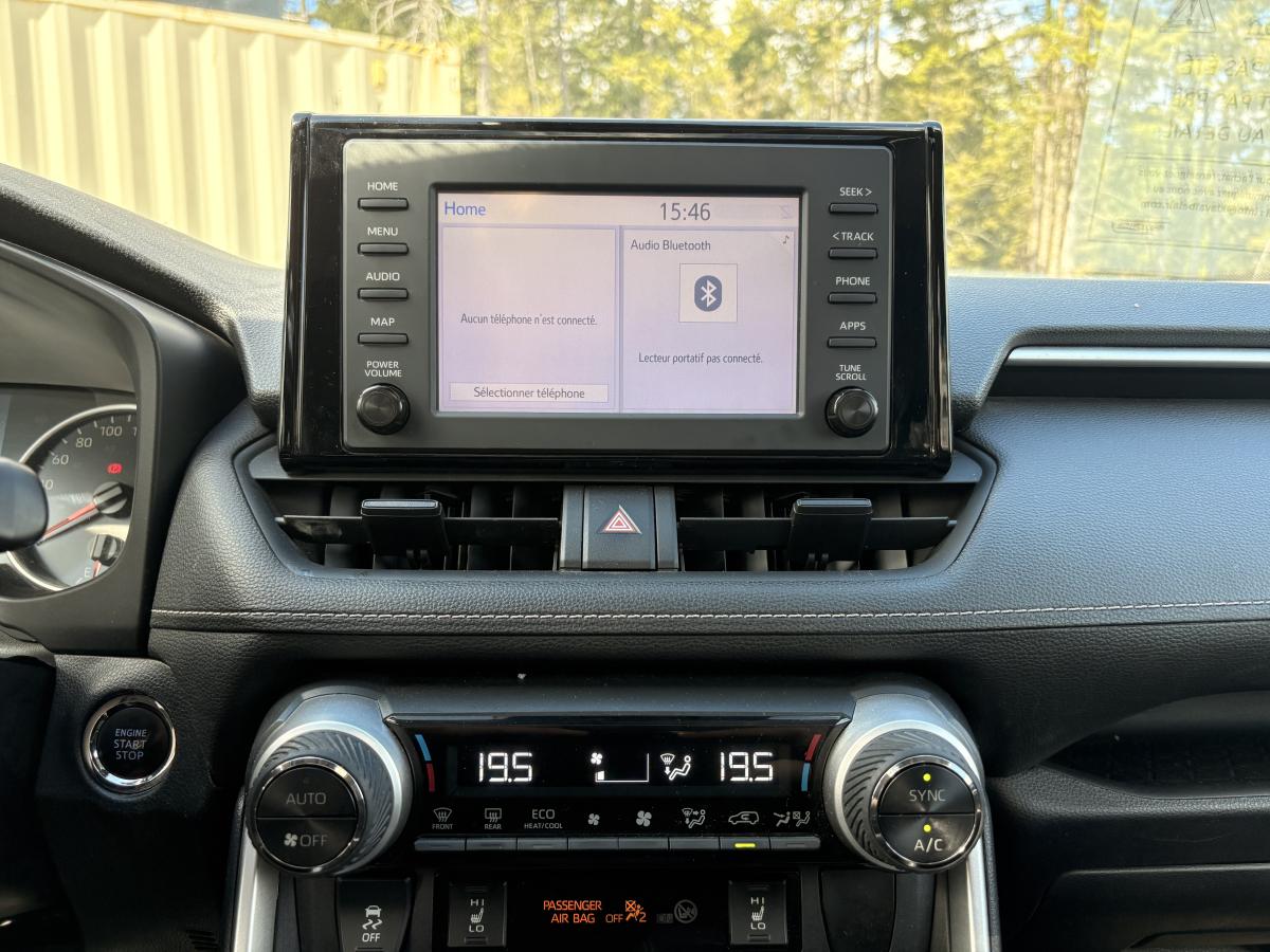 2019 Toyota RAV4 - Image 14
