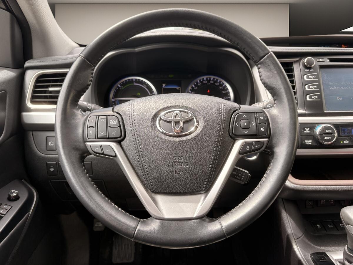 2018 Toyota Highlander Hybrid - Image 16