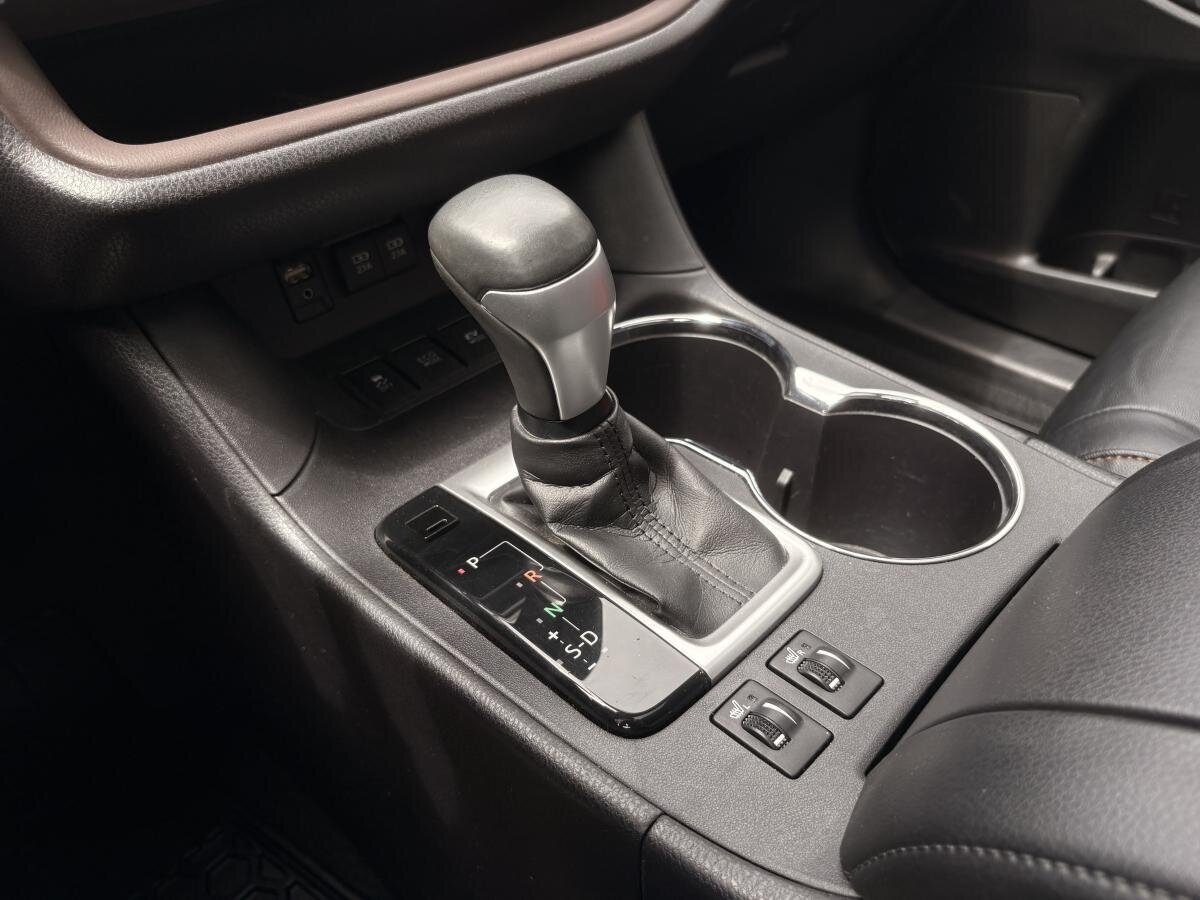 2018 Toyota Highlander Hybrid - Image 20