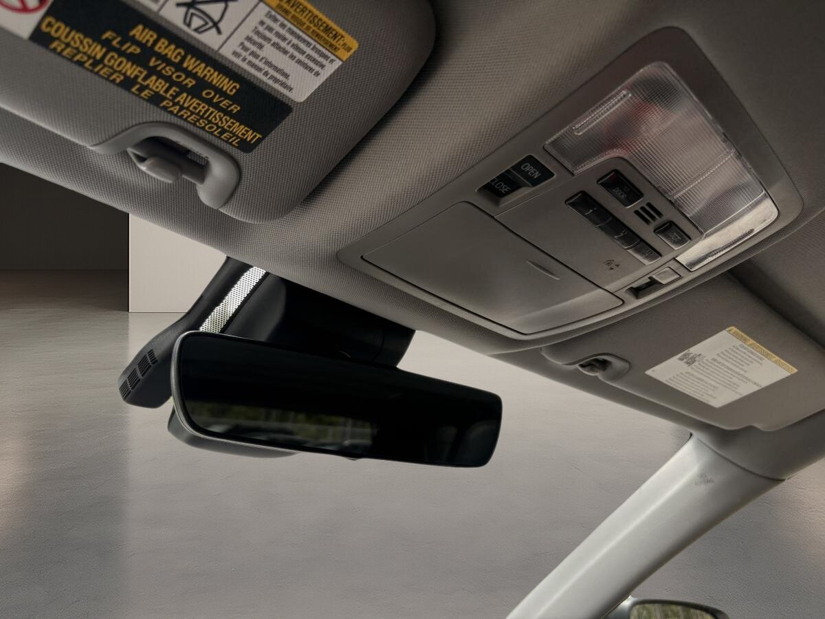 2018 Toyota Highlander Hybrid - Image 25