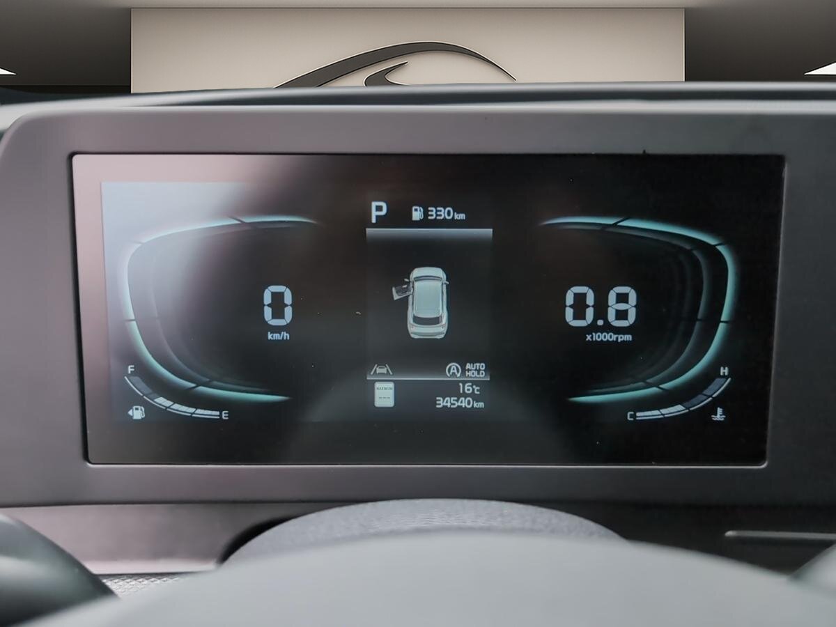 2024 Kia Sportage - Image 13
