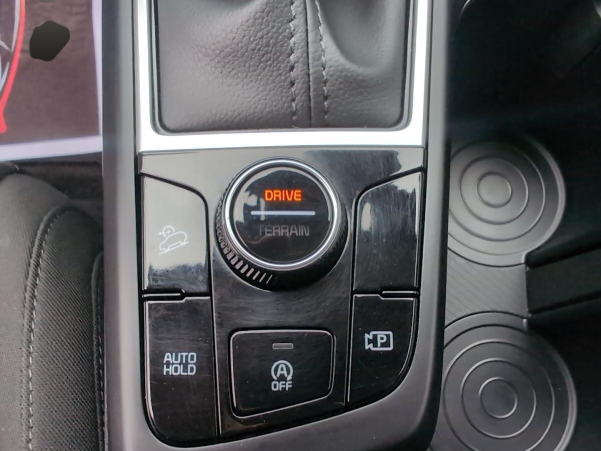 2024 Kia Sportage - Image 18