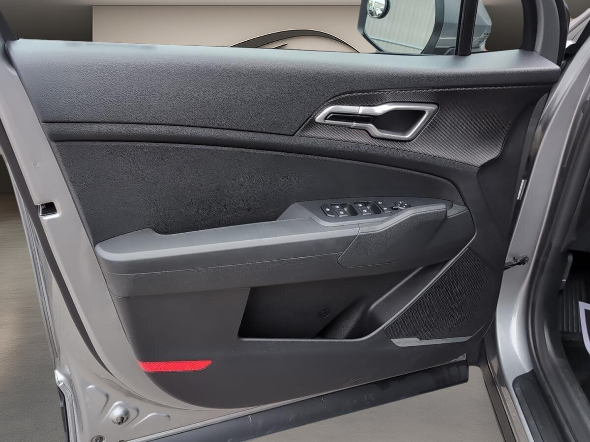 2024 Kia Sportage - Image 21