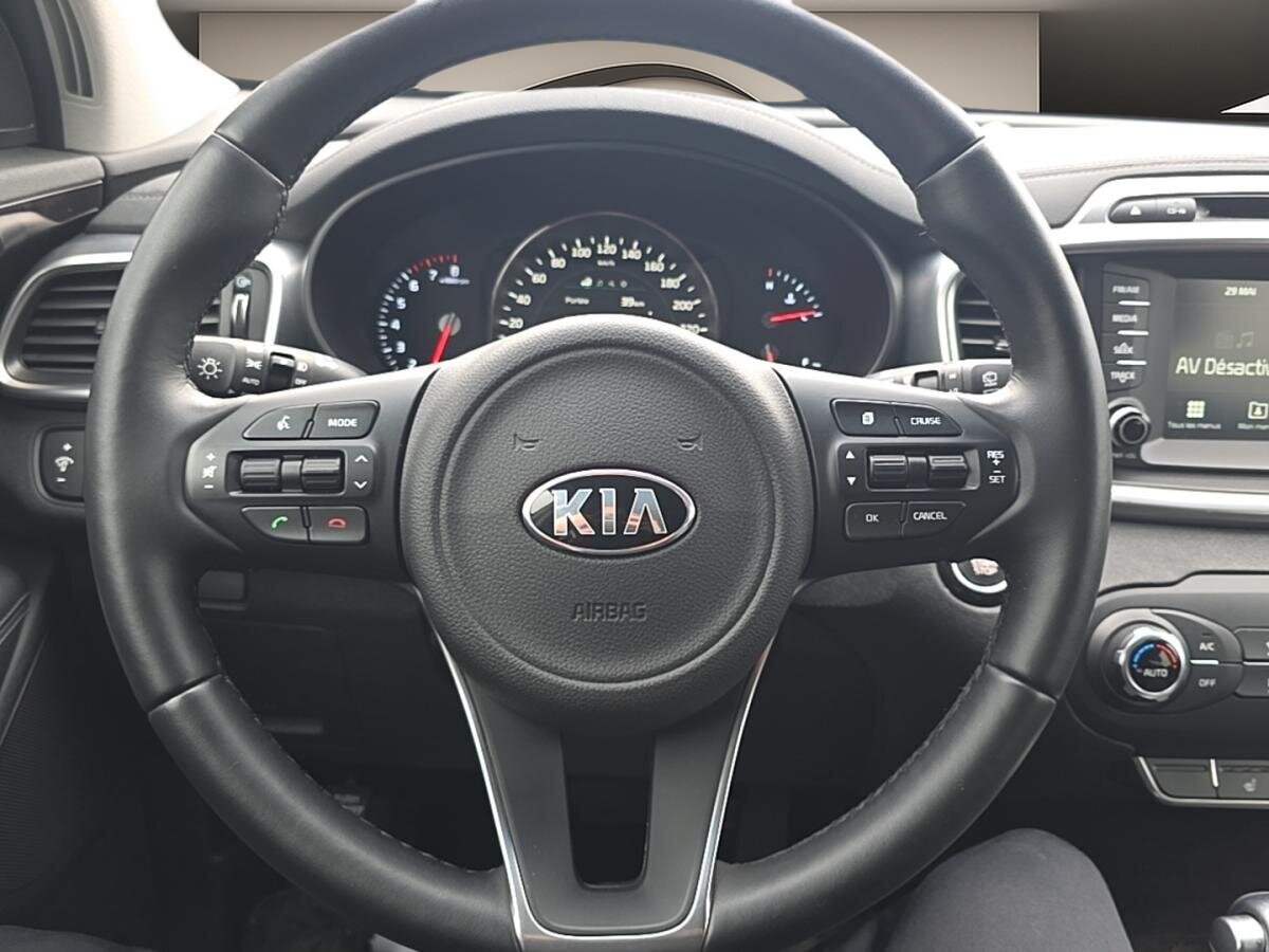 2018 Kia Sorento - Image 13