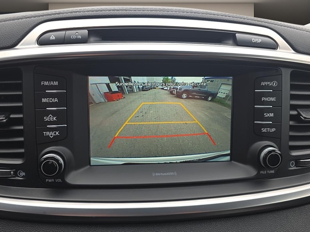 2018 Kia Sorento - Image 15