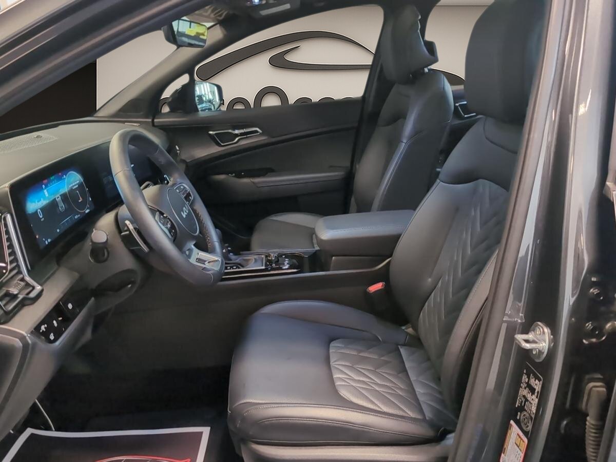 2025 Kia Sportage - Image 5