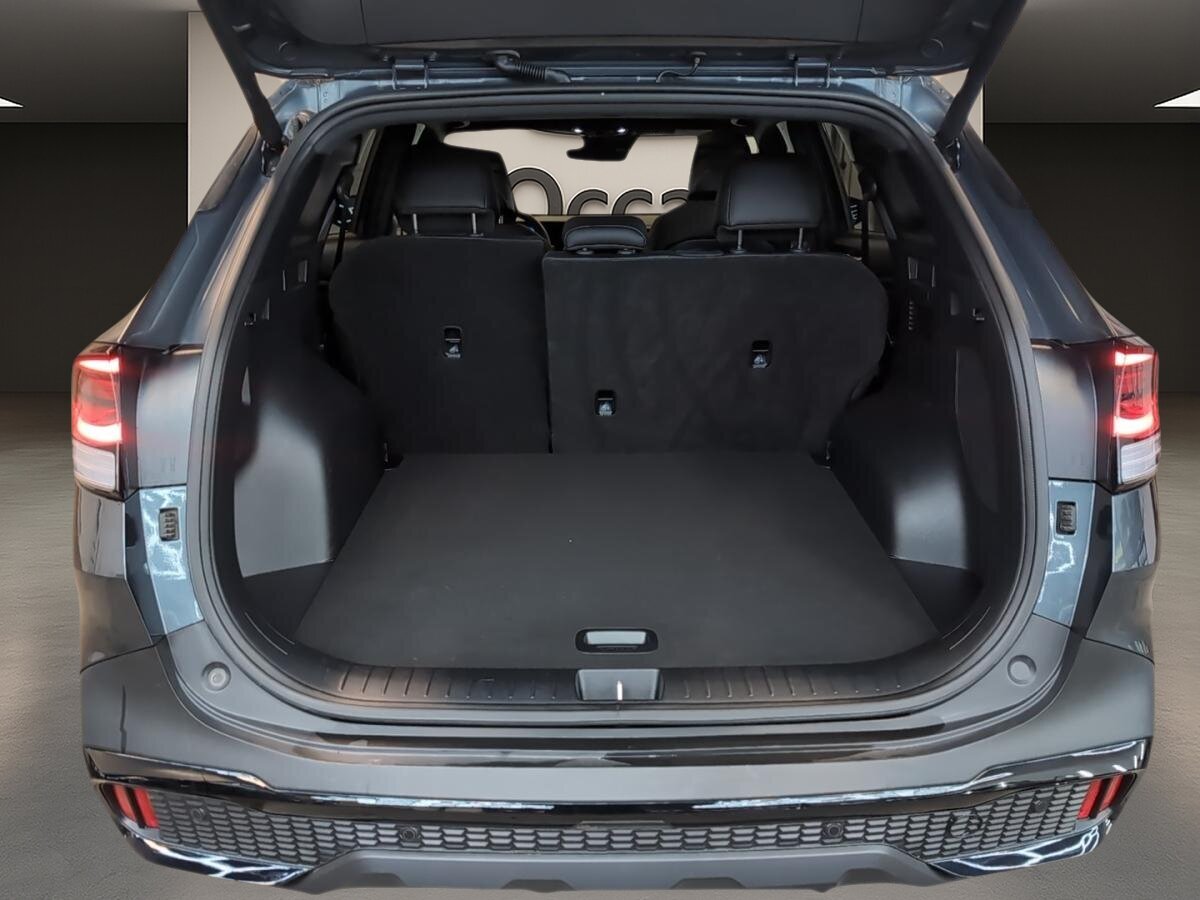 2025 Kia Sportage - Image 8