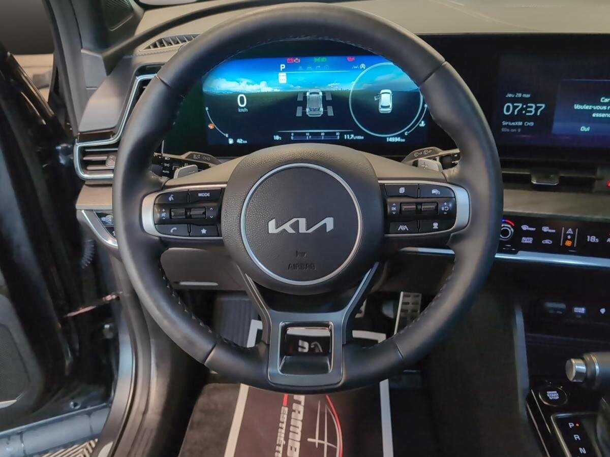 2025 Kia Sportage - Image 14