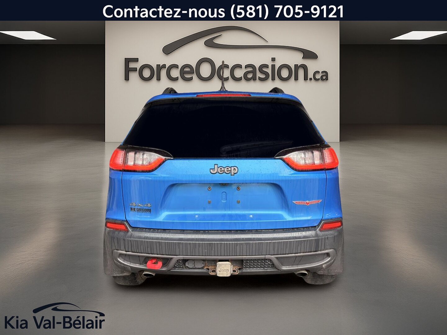 2020 Jeep Cherokee - Image 11
