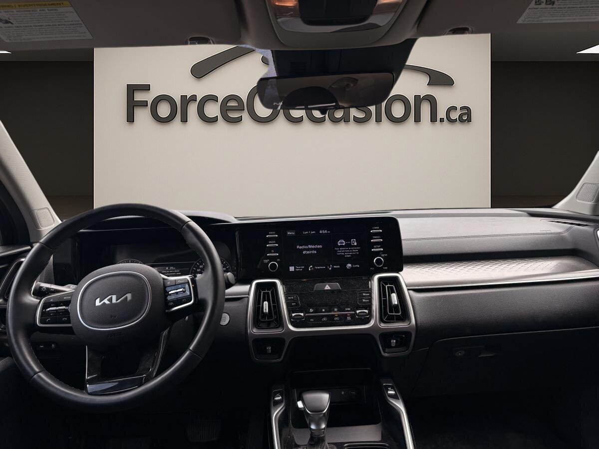 2022 Kia Sorento - Image 5