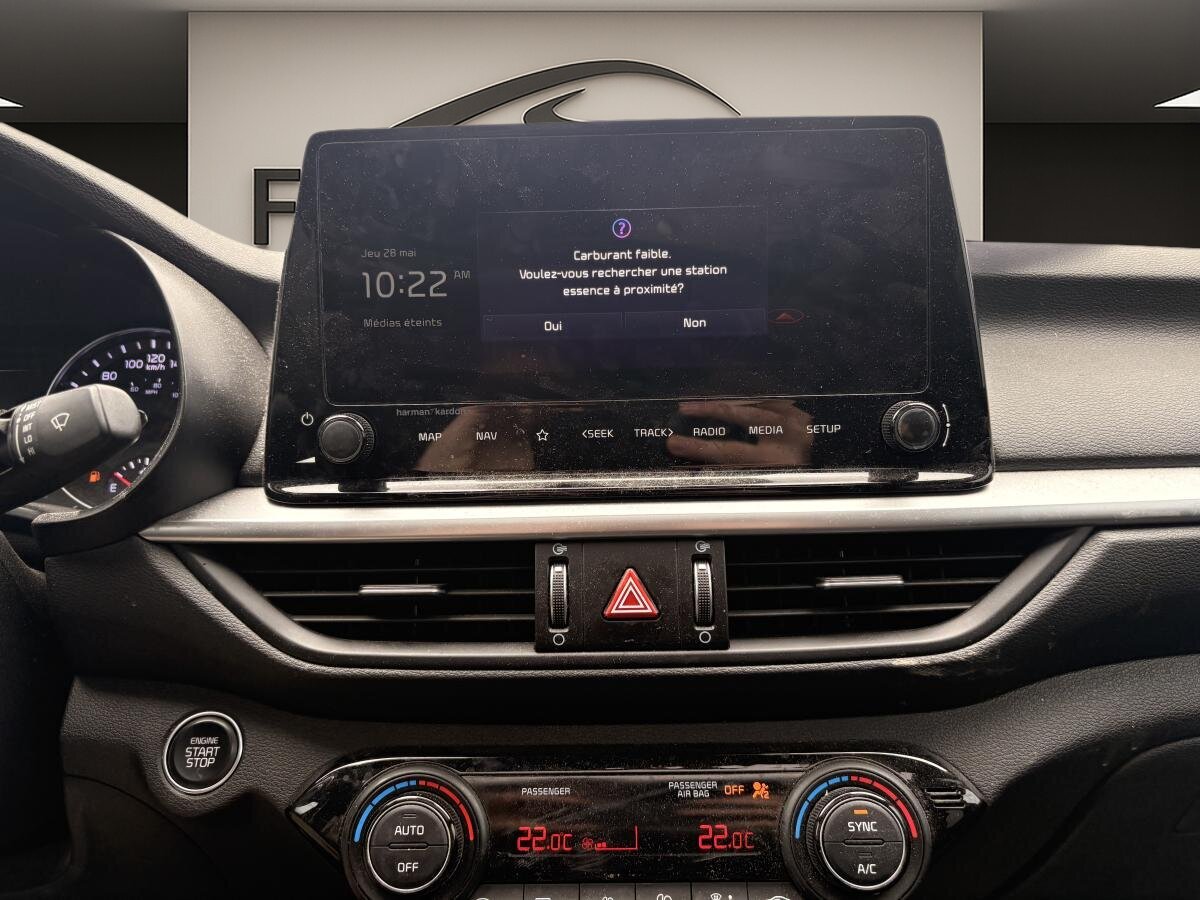 2023 Kia Forte - Image 18