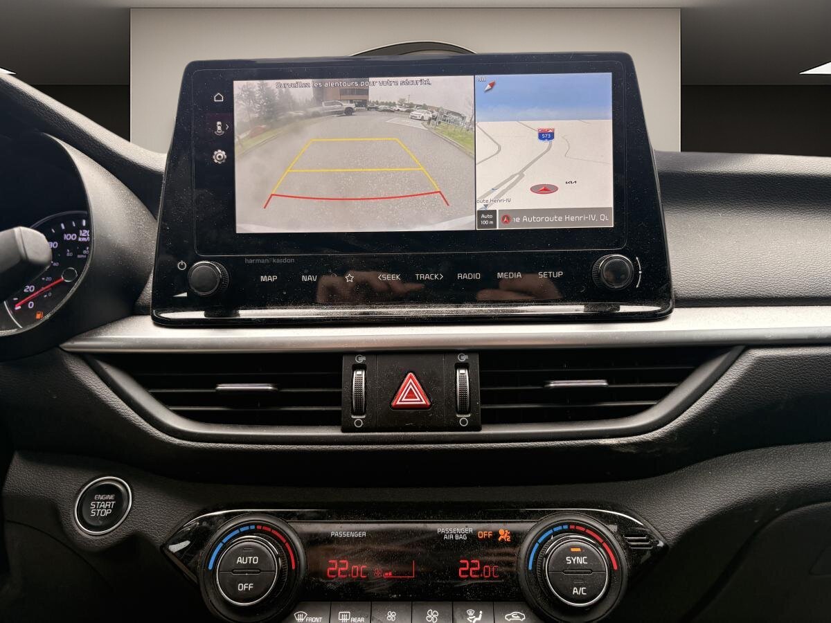 2023 Kia Forte - Image 19