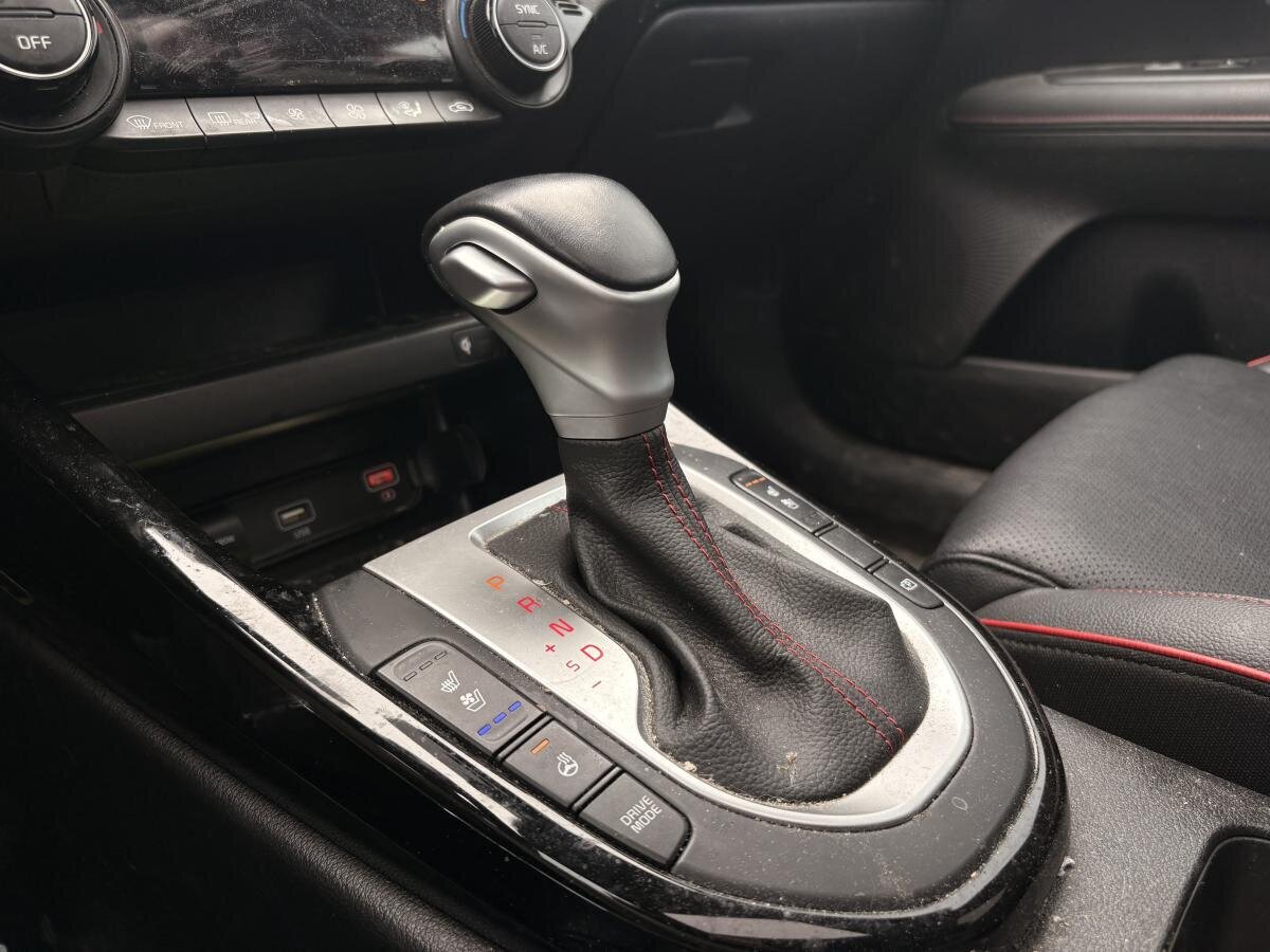 2023 Kia Forte - Image 20