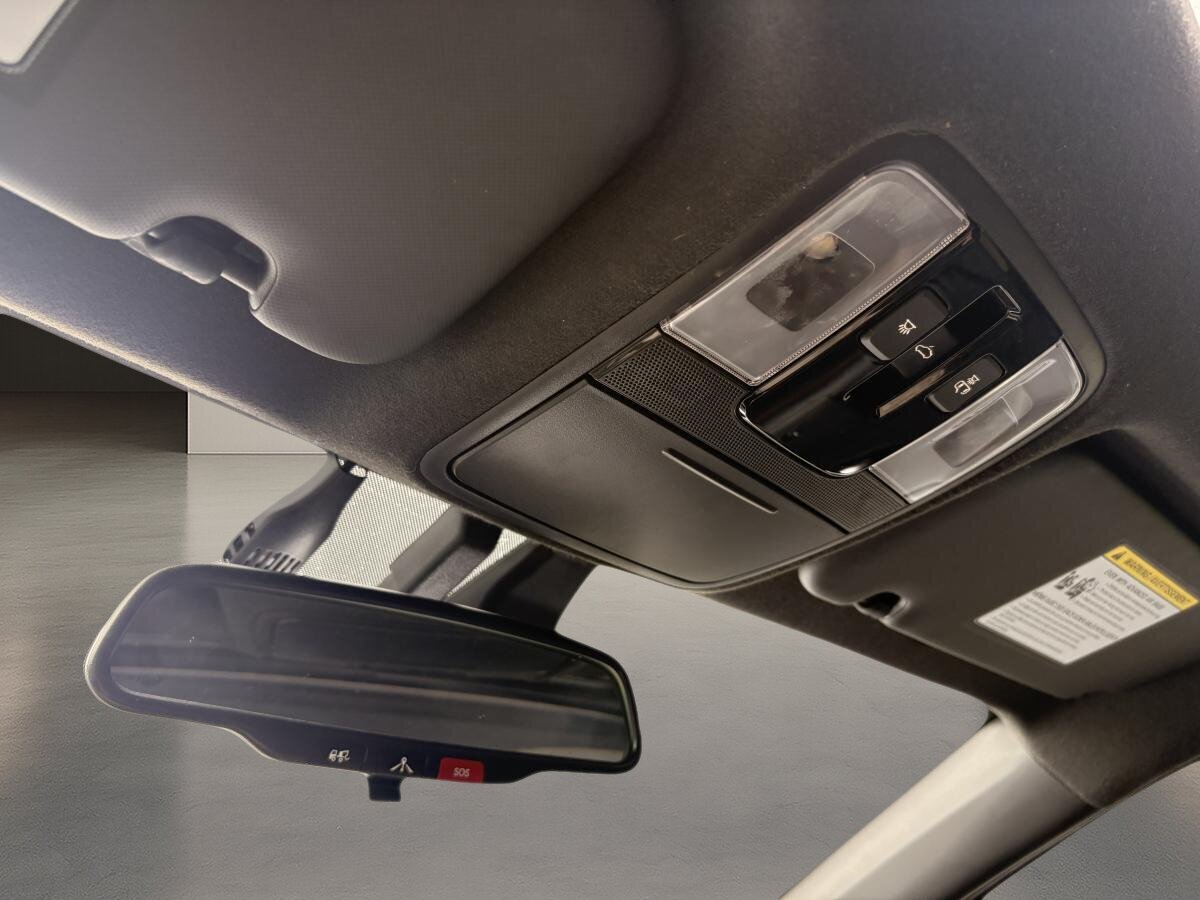 2023 Kia Forte - Image 21