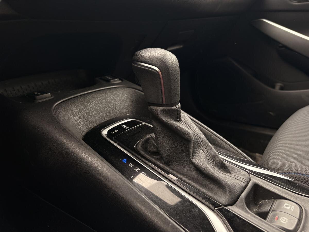 2021 Toyota Corolla - Image 16