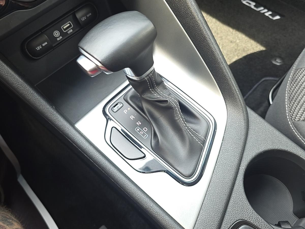 2019 Kia Niro - Image 15