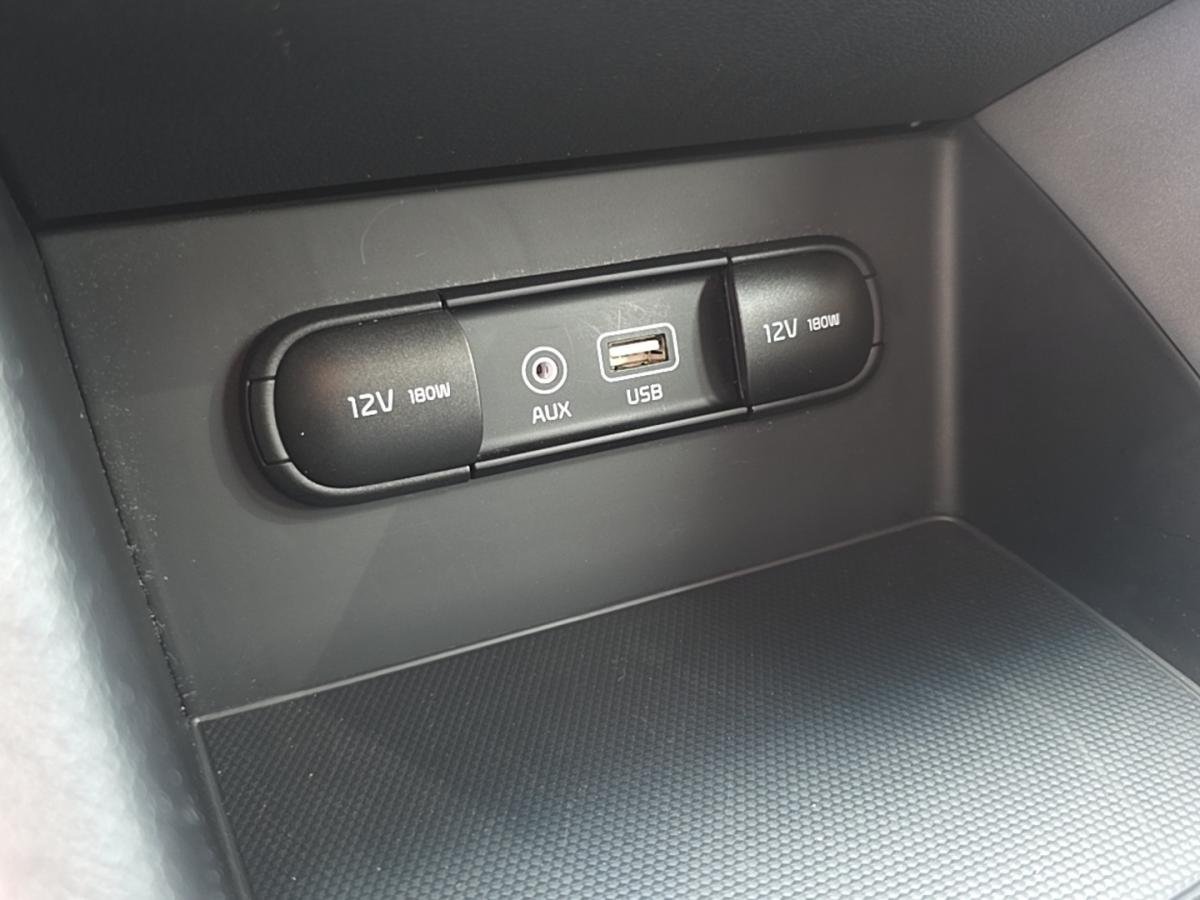 2019 Kia Niro - Image 23